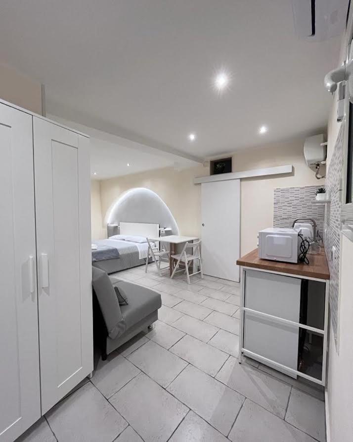 Al Rifugio Di Rosmy Appartement Bari Buitenkant foto