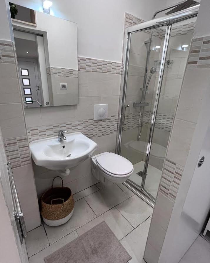 Al Rifugio Di Rosmy Appartement Bari Buitenkant foto