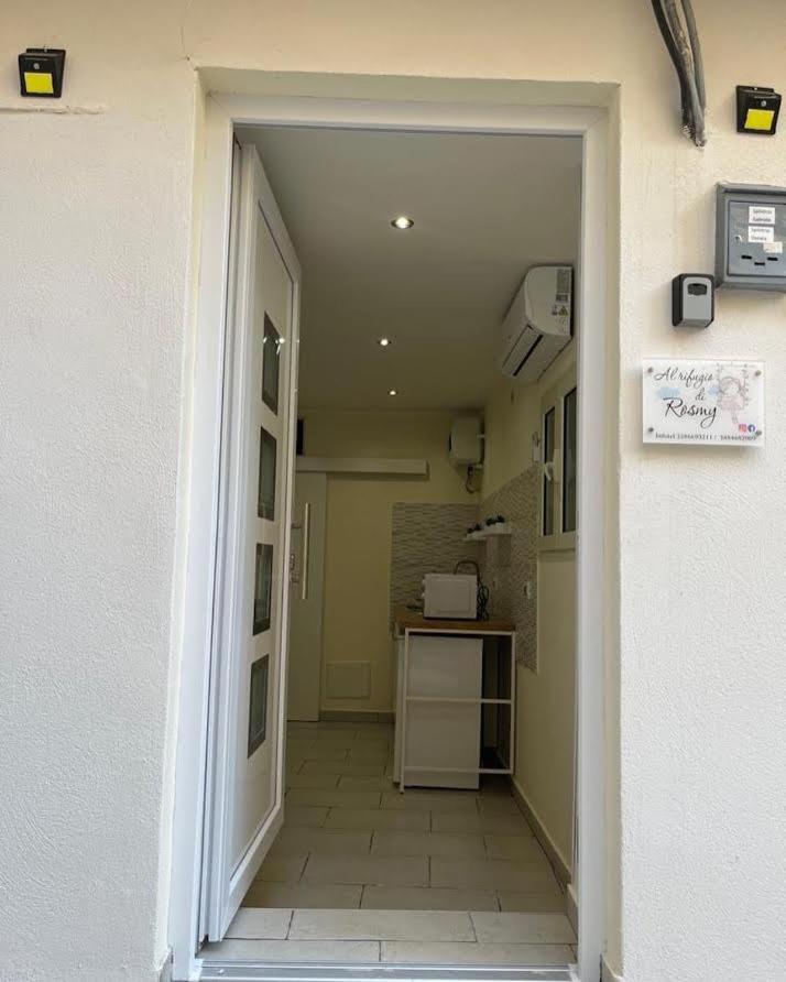 Al Rifugio Di Rosmy Appartement Bari Buitenkant foto